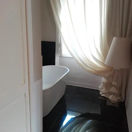 Bed & Breakfast Villino Miramare 3*